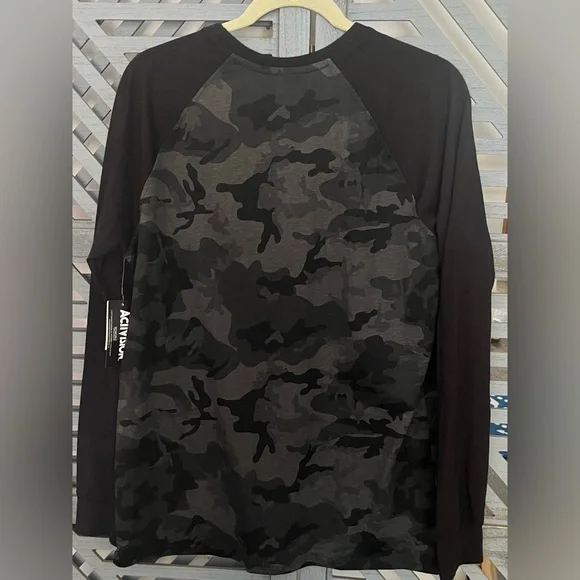 NWT Mens Med. Call of Duty Elite Shatter Skull Black Ops Camo Long Sleeve Shirt - Picture 5 of 8